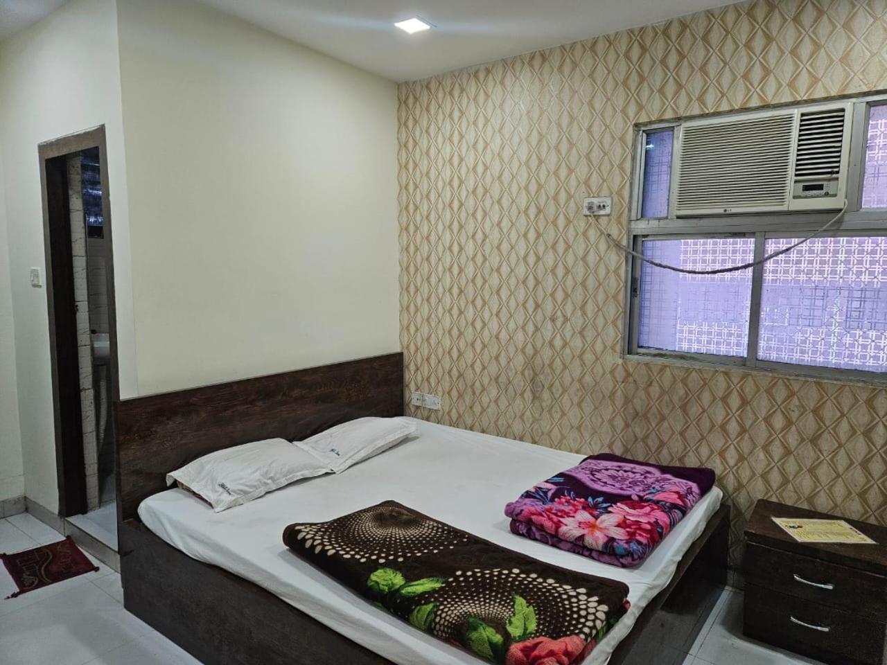 Hotel Elliot Comfort Inn コルカタ エクステリア 写真